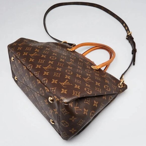 Louis Vuitton Noisette Monogram Canvas Pallas Bag - Picture 3 of 12